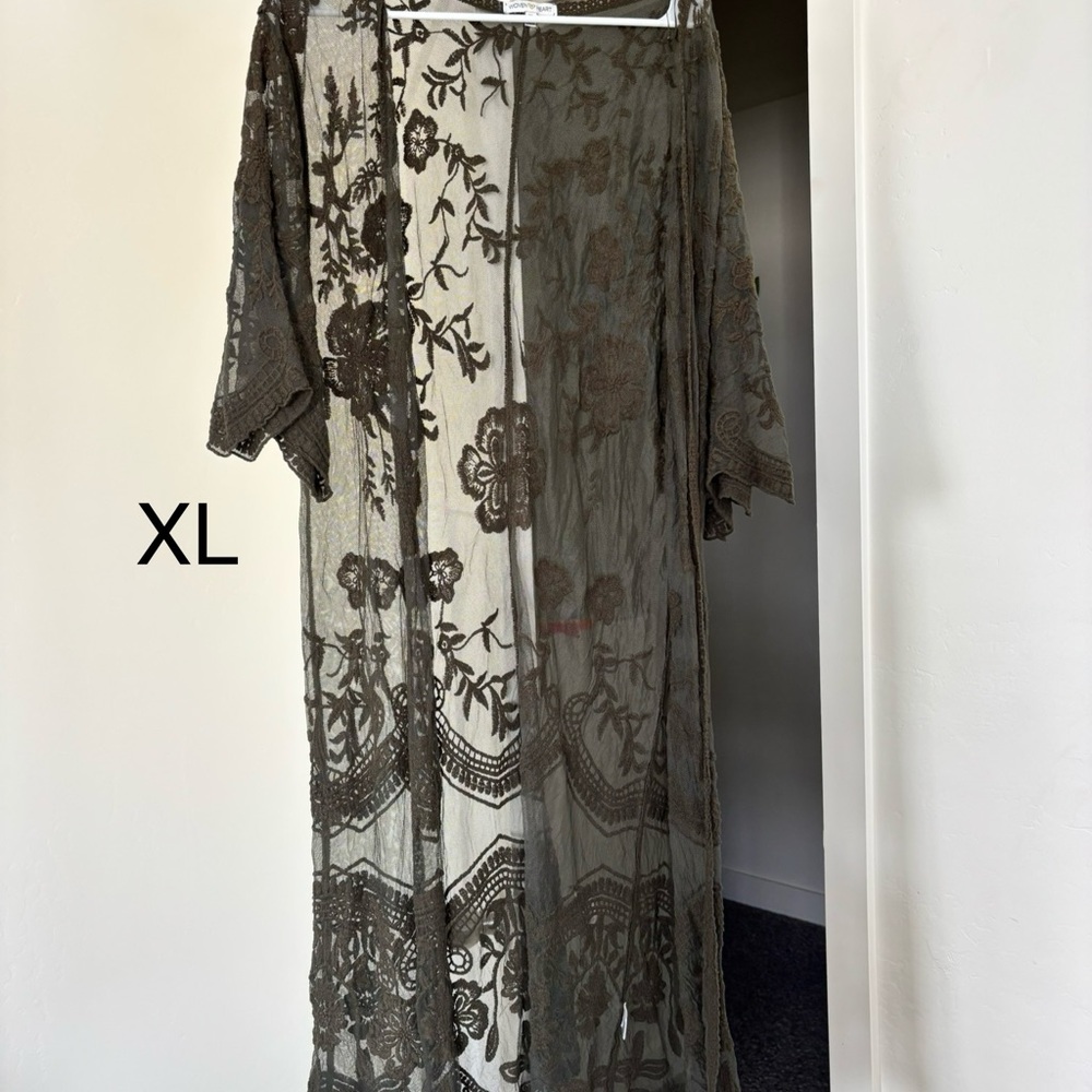 Elegant Sheer Embroidered Kimono - XL